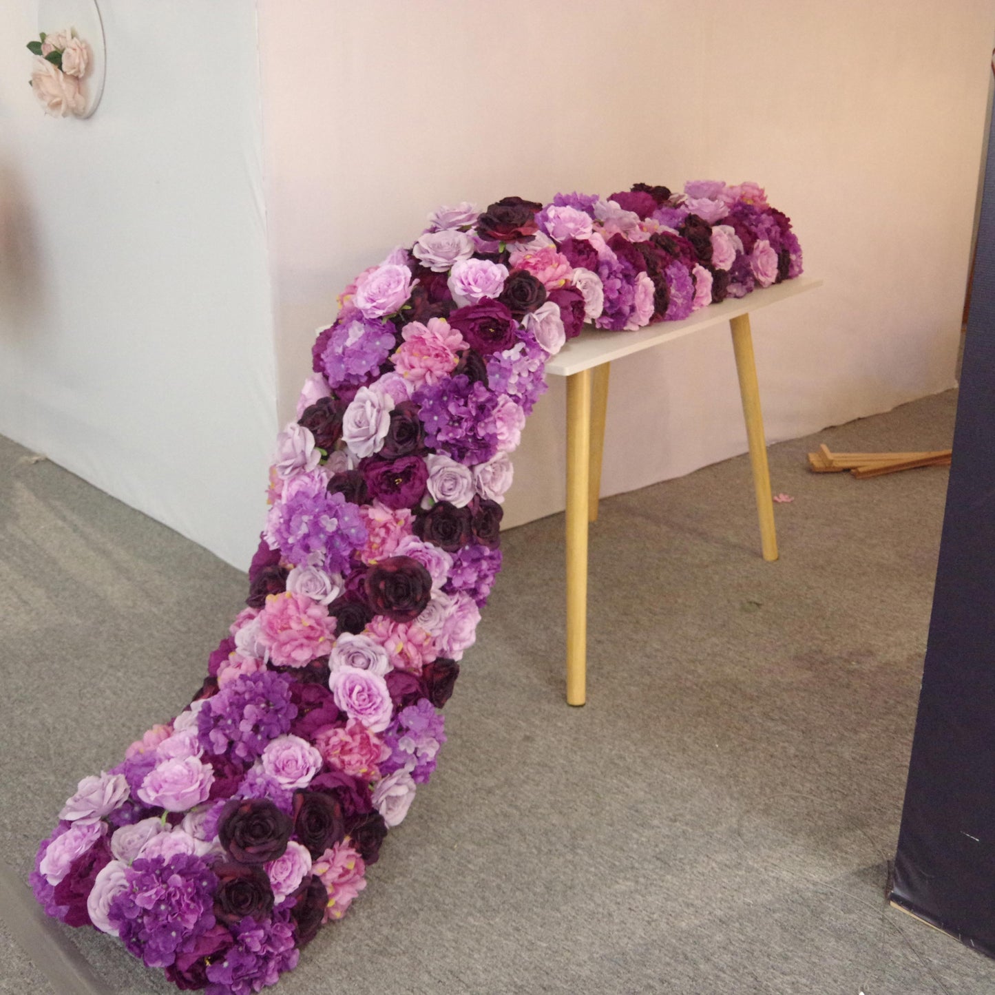 Attractive Artificial Flower Runner, Wedding, Bridal Shower Backdrop Decoration Flower Arrangement