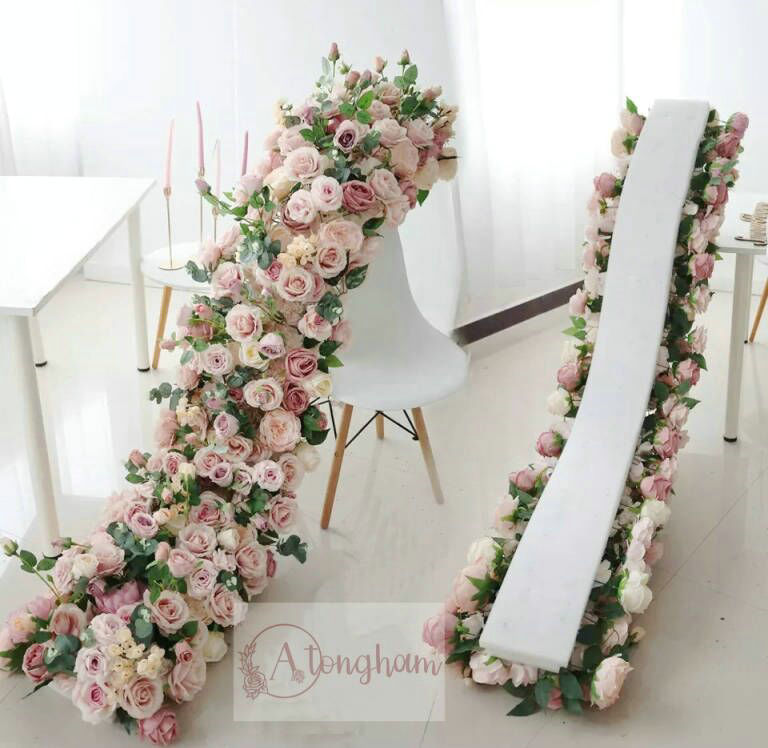 Cream Artificial Flower Arrangement, Wedding Reception Table Flower Garland, Photography Props